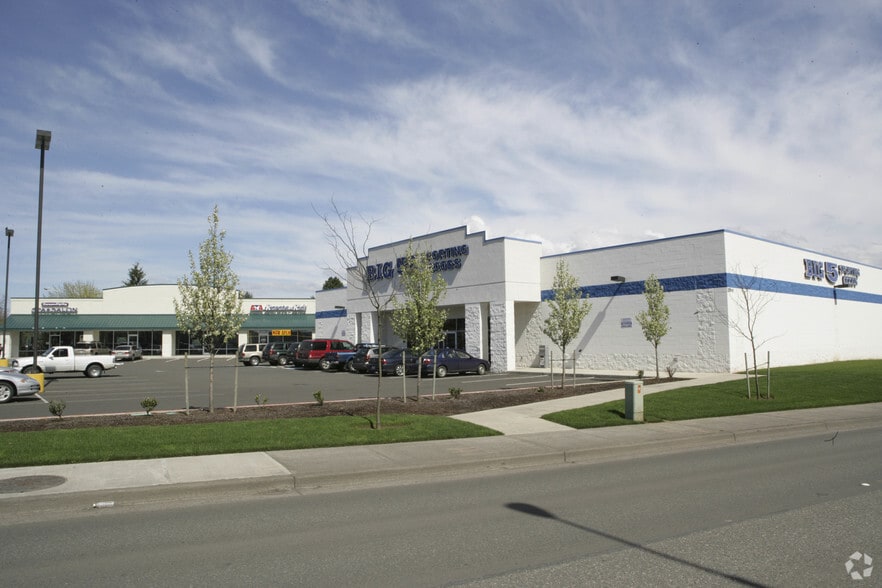15500 SE Mill Plain Blvd, Vancouver, WA for sale - Building Photo - Image 2 of 11