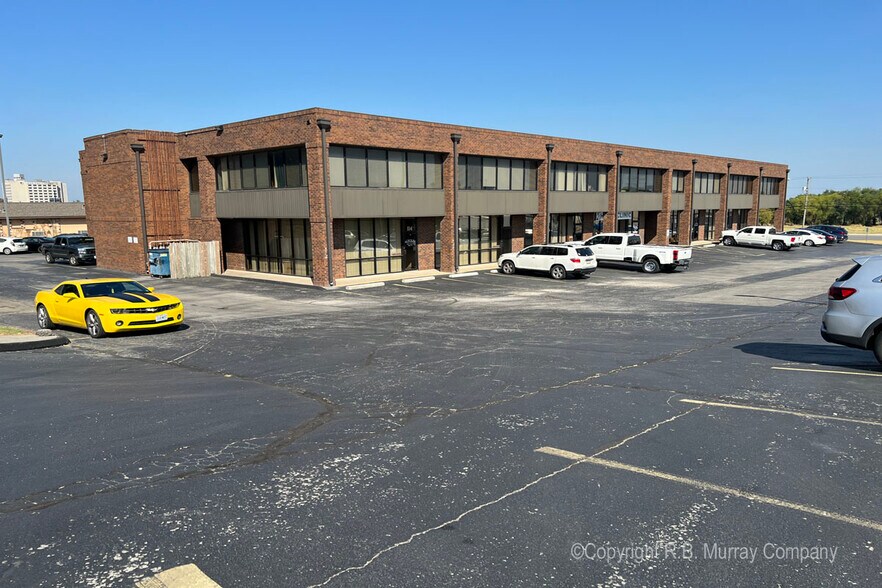 2032 E Kearney Rd, Springfield, MO à vendre - Photo du bâtiment - Image 2 de 5