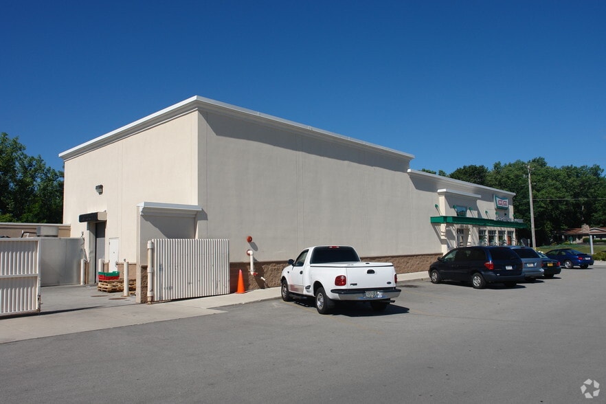 2627 Oneida St, Green Bay, WI for sale - Building Photo - Image 2 of 2