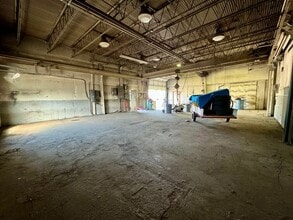 1712 Central Ave, Kearney, NE for lease Interior Photo- Image 1 of 2