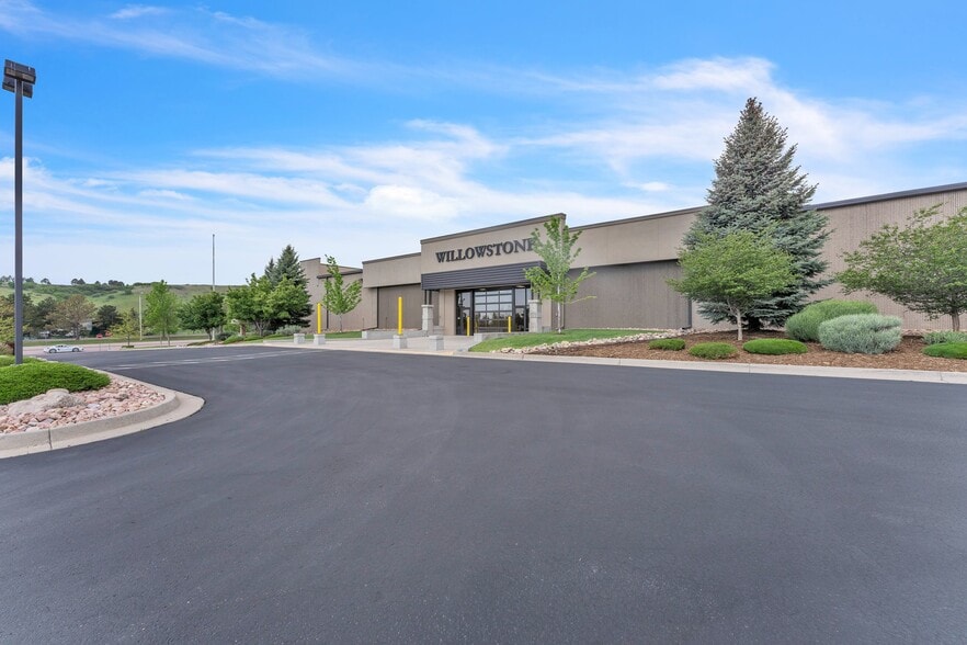 2150 Garden of the Gods Rd, Colorado Springs, CO for lease - Building Photo - Image 2 of 25