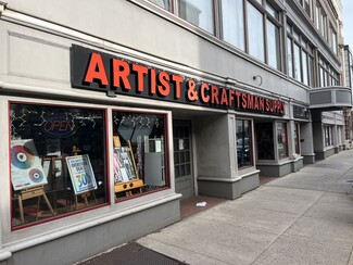 Plus de détails pour 813 Chapel St, New Haven, CT - Vente au détail à louer