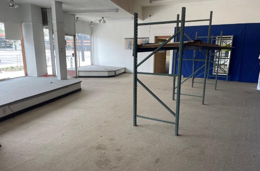 740-750 E 185th St, Cleveland, OH for lease - Interior Photo - Image 2 of 6