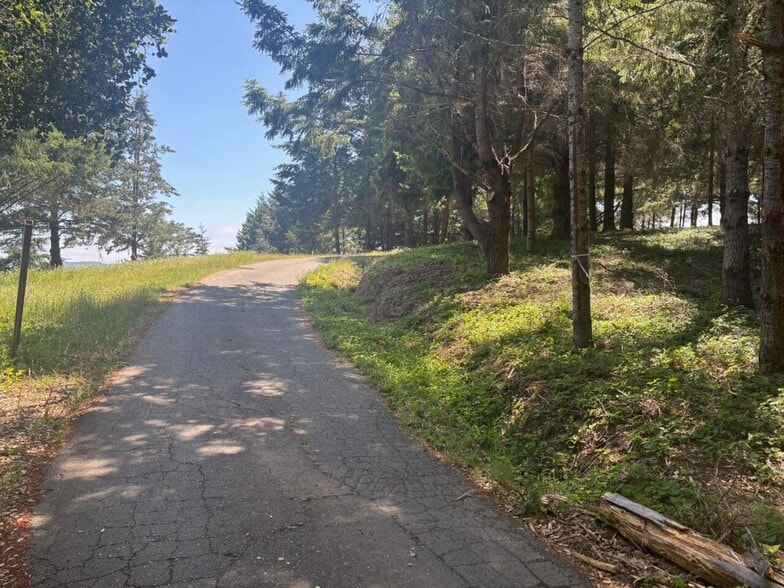 21380 Siri rd, Guerneville, CA for sale - Building Photo - Image 2 of 29