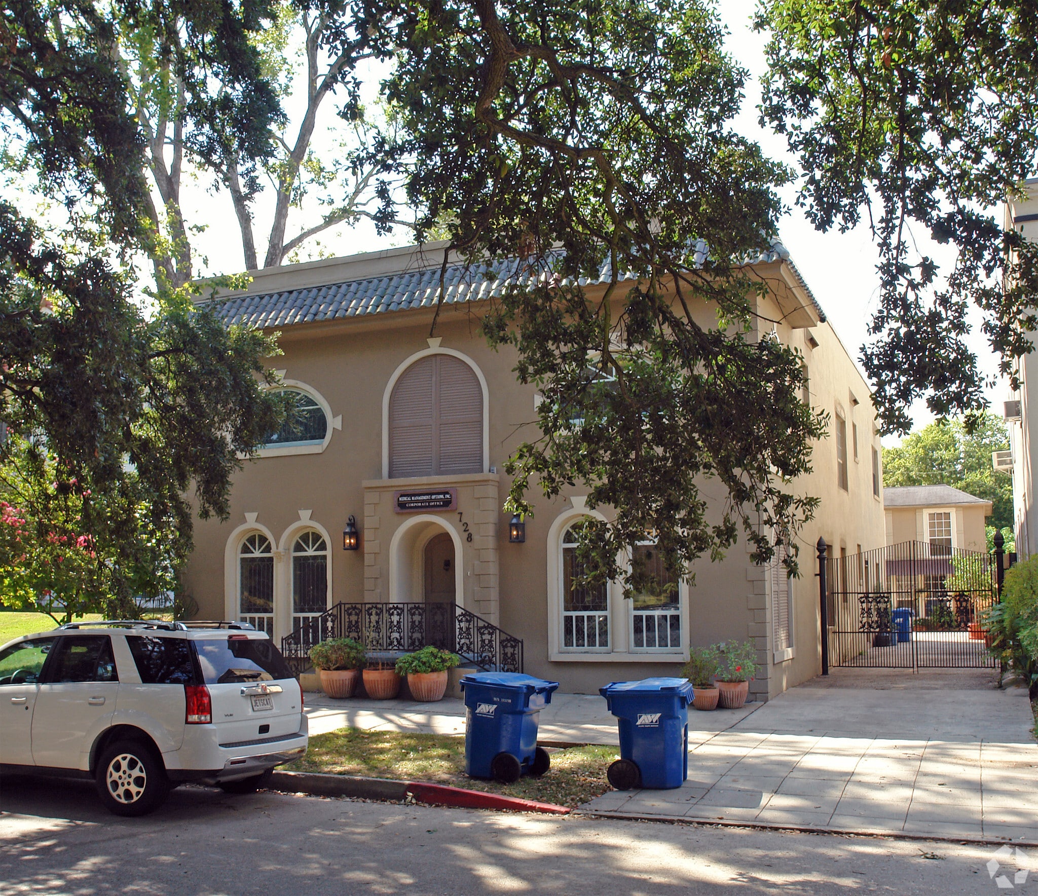 728 North Blvd, Baton Rouge, LA for lease Primary Photo- Image 1 of 3