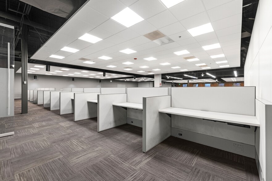 5416 W Amelia Earhart Dr, Salt Lake City, UT for lease - Interior Photo - Image 2 of 24