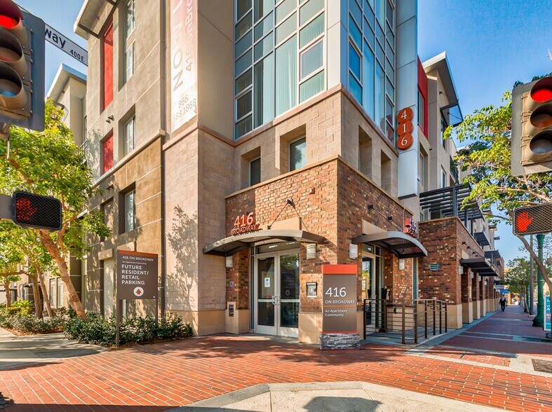 416 E Broadway, Glendale, CA à louer - Photo du bâtiment - Image 2 de 3