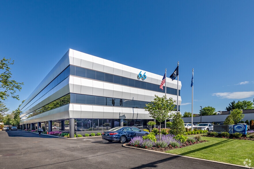 66 Commack Rd, Commack, NY for lease - Primary Photo - Image 1 of 4