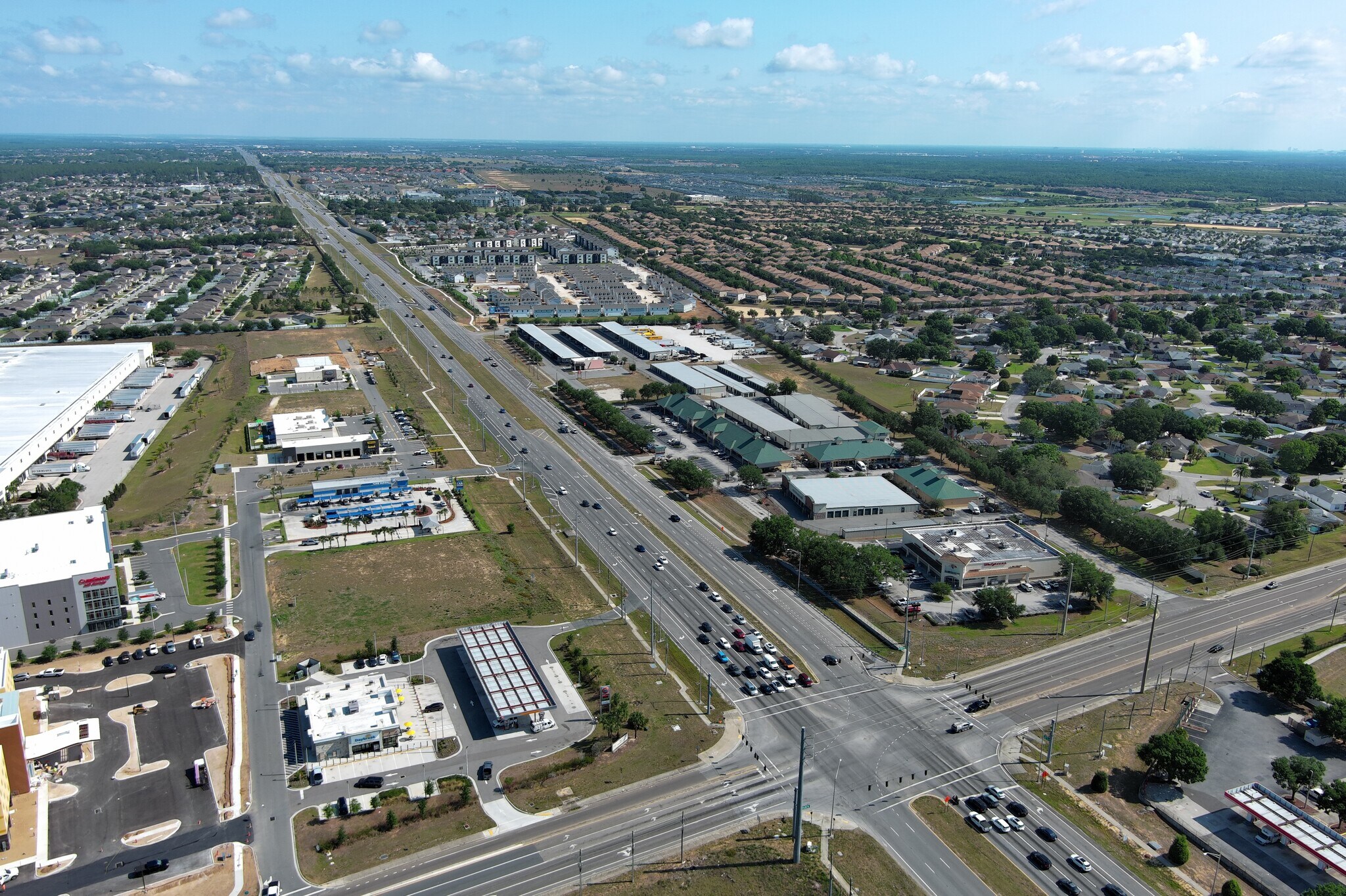 45741 US-27 Hwy, Davenport, FL à louer Photo du bâtiment- Image 1 de 7