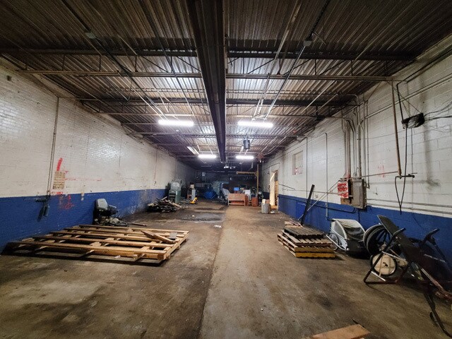 179 Grider St, Buffalo, NY for lease - Interior Photo - Image 2 of 2