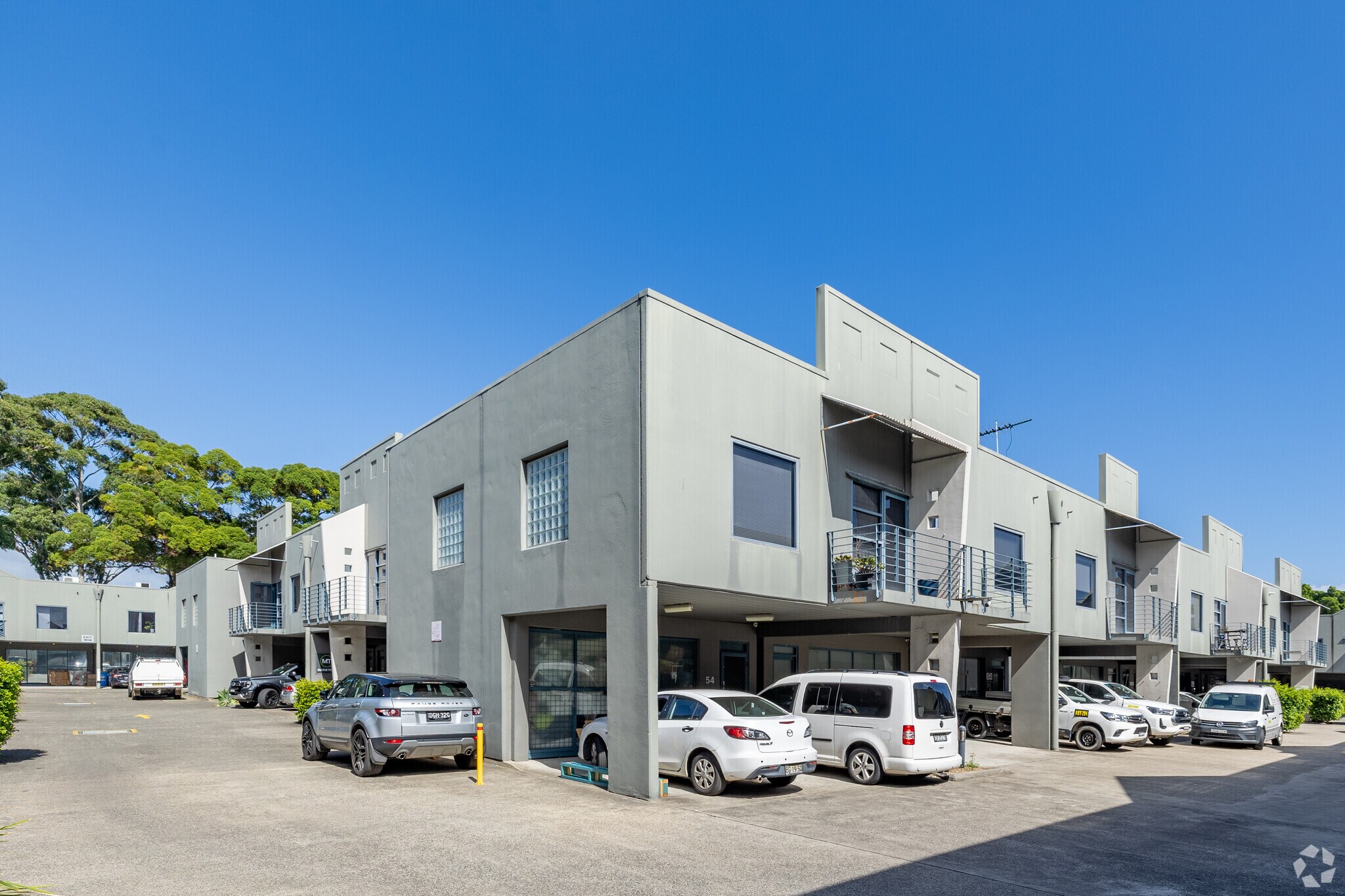 45-51 Huntley St, Alexandria for sale Primary Photo- Image 1 of 6