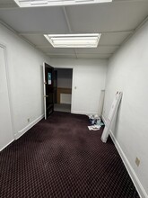 121 W 63rd St, Kansas City, MO for lease Interior Photo- Image 2 of 2