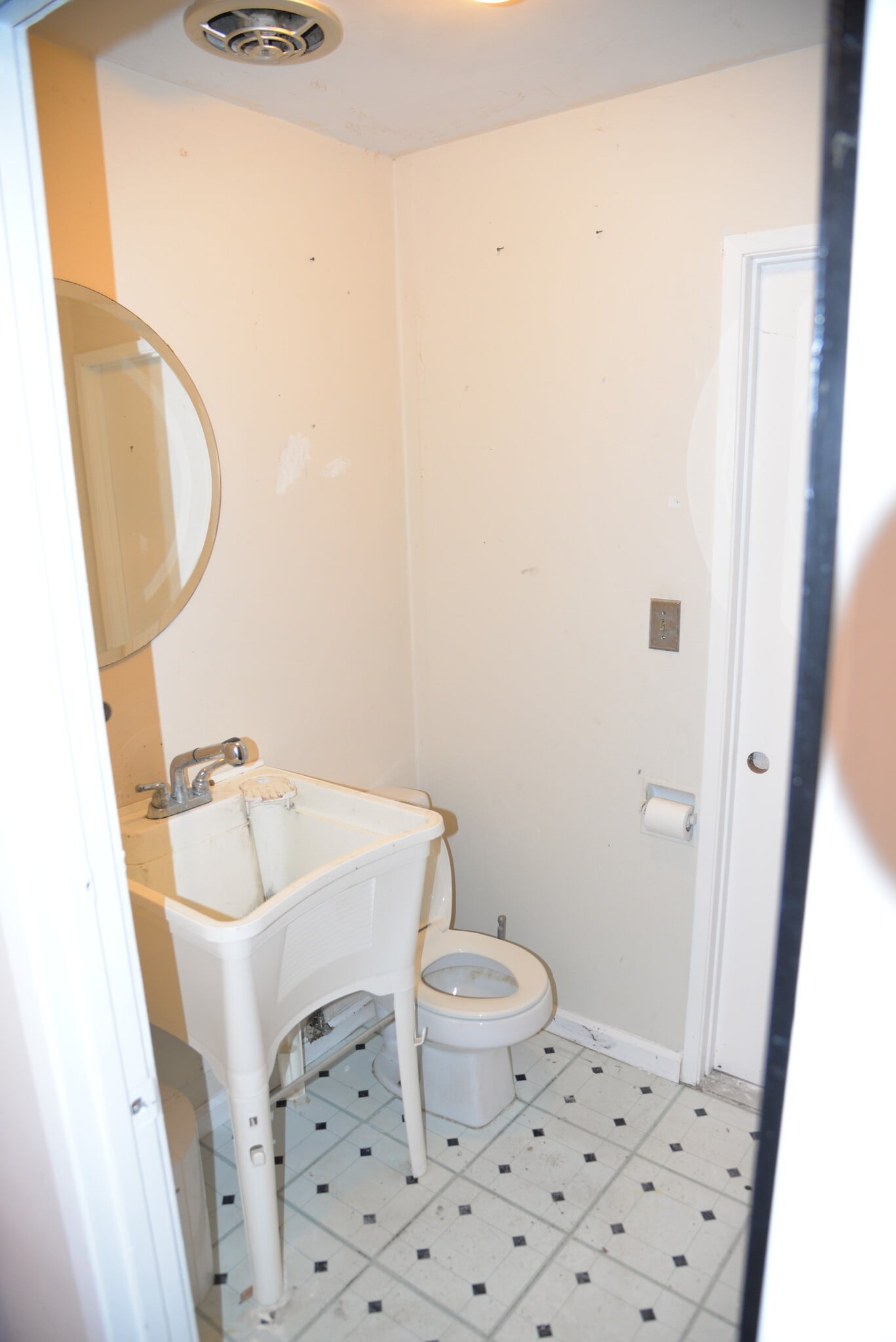 3421 Tripp Ct, San Diego, CA for lease Interior Photo- Image 1 of 7