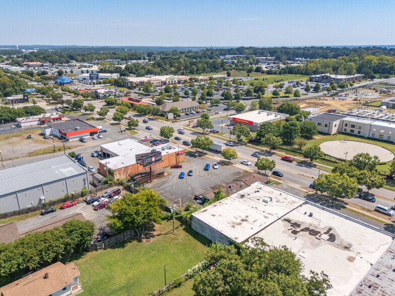 2153 Cherry Rd, Rock Hill, SC for sale - Primary Photo - Image 2 of 6