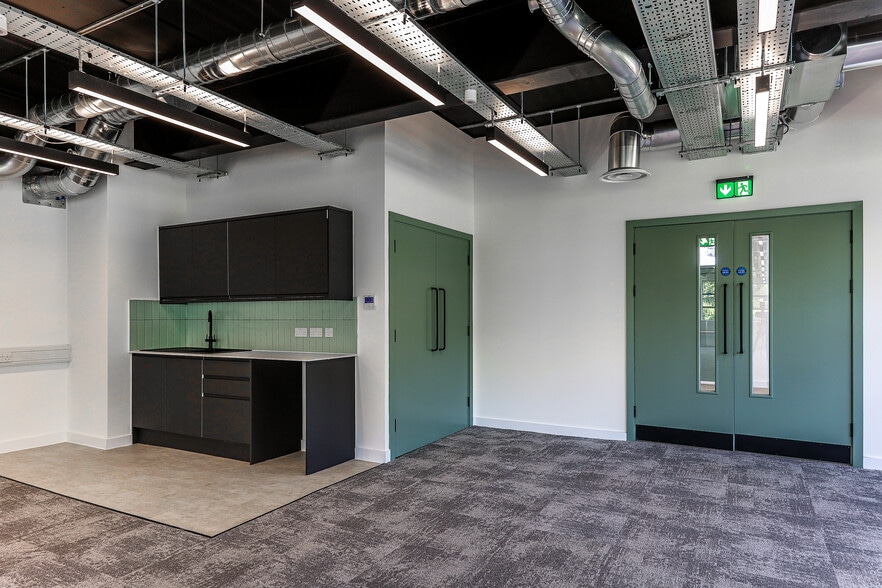 Salthouse Rd, Northampton for lease - Building Photo - Image 3 of 5