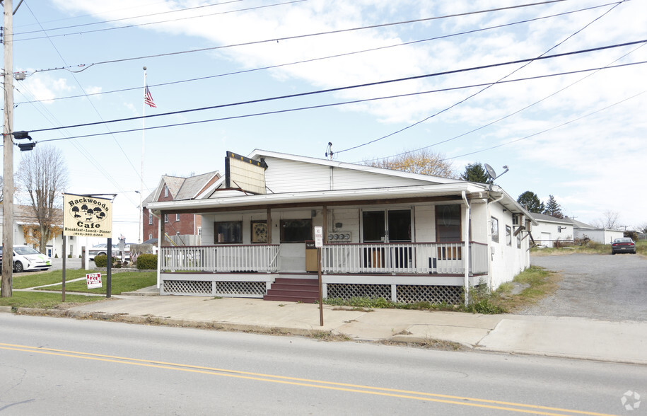 107 Butler St, Clintonville, PA for sale - Primary Photo - Image 1 of 1