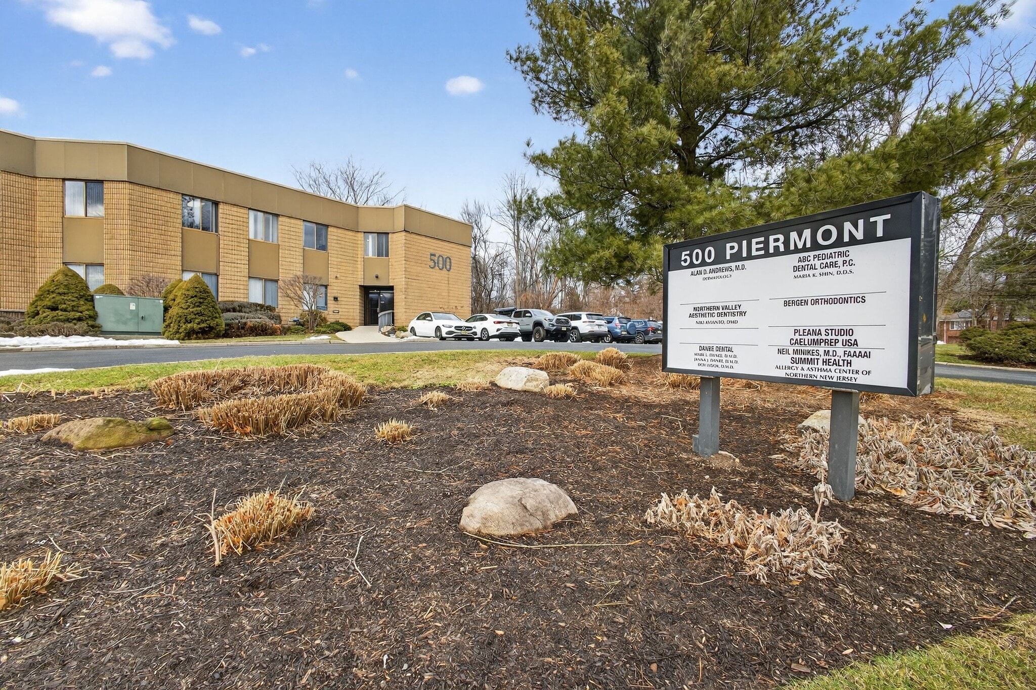 500 Piermont Rd, Closter, NJ for lease Primary Photo- Image 1 of 7