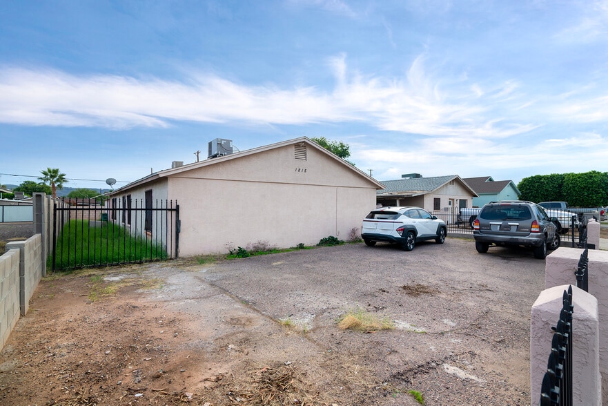 1815 E Pueblo Ave, Phoenix, AZ à vendre - Photo du bâtiment - Image 3 de 18