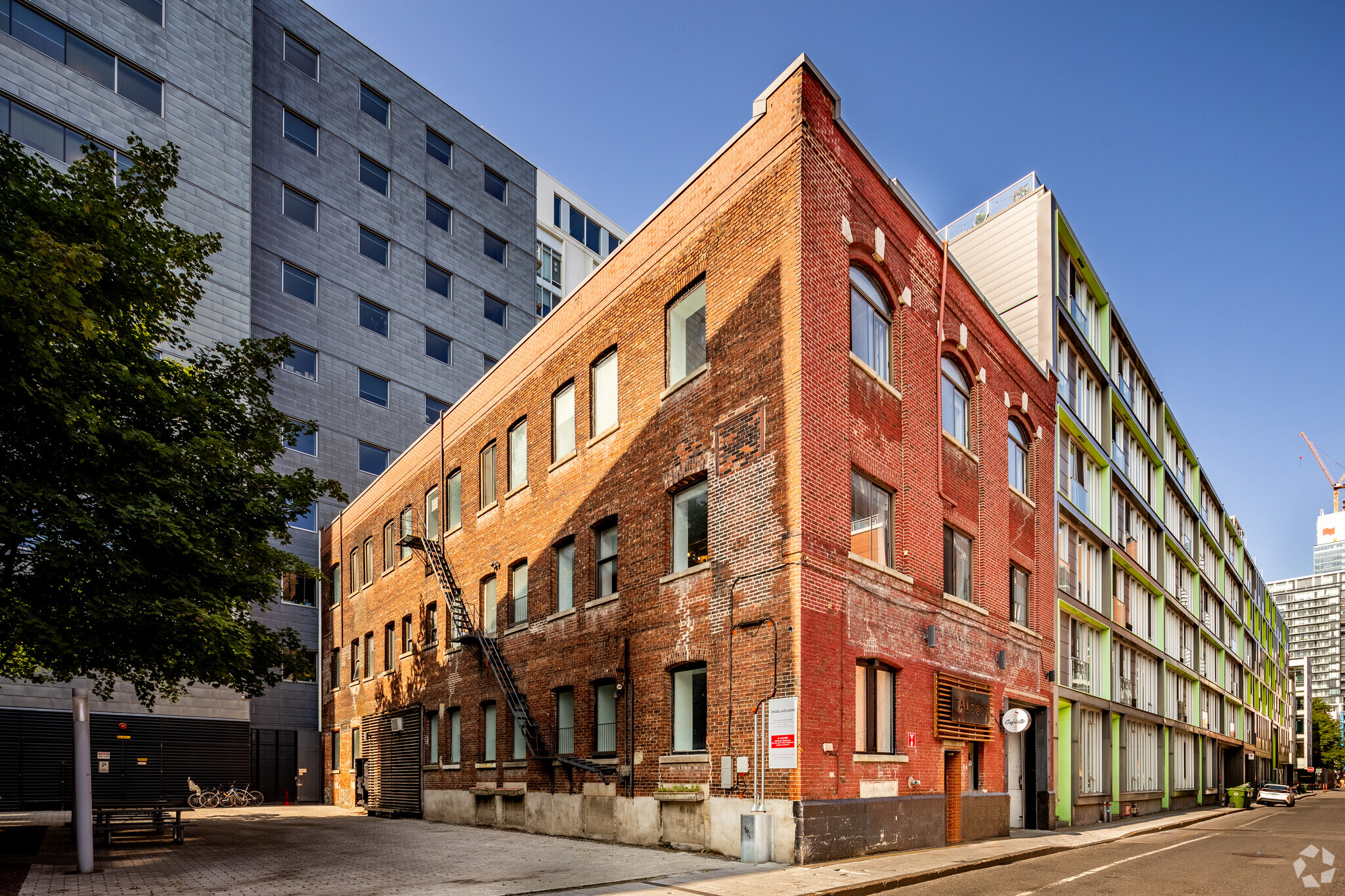 64 Rue Prince, Montréal, QC for lease Building Photo- Image 1 of 5