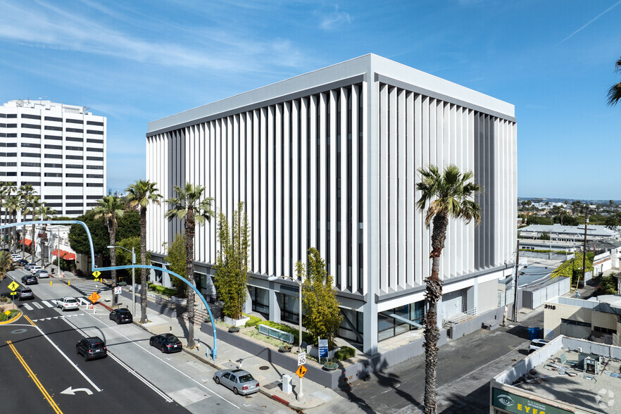 3130 Wilshire Blvd, Santa Monica, CA for lease - Primary Photo - Image 1 of 15