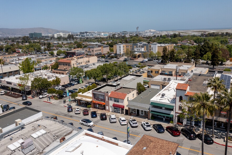 234-236 Broadway, Millbrae, CA for lease - Building Photo - Image 3 of 11