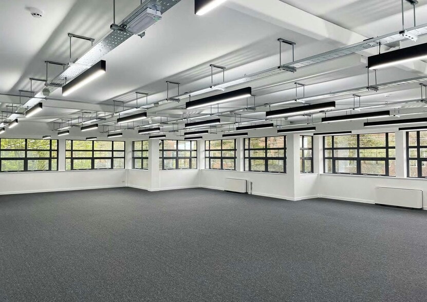 3 The Lakes, Northampton for lease - Building Photo - Image 2 of 8