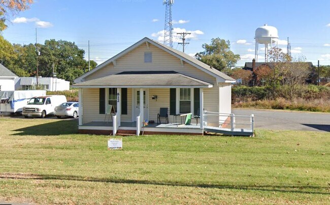Plus de détails pour 812 N Main St, Kannapolis, NC - Bureau à louer