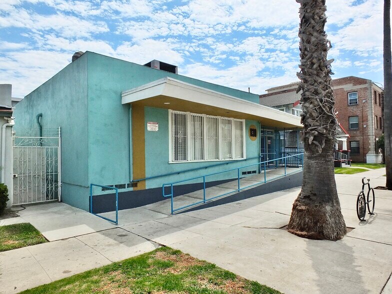 830 Atlantic Ave, Long Beach, CA à vendre - Photo du bâtiment - Image 2 de 112