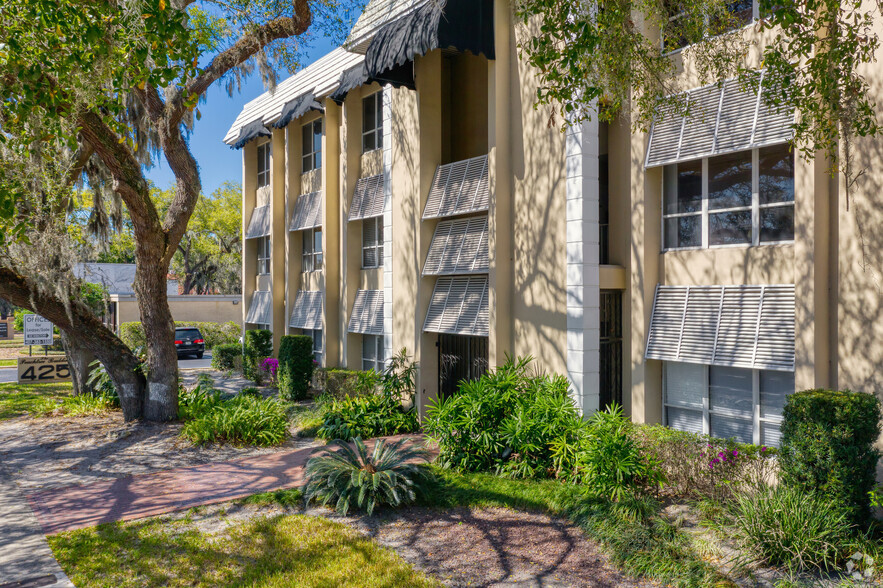 425 W Colonial Dr, Orlando, FL for lease - Primary Photo - Image 1 of 71