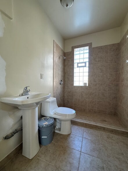 2628 S Millard Ave, Chicago, IL for sale - Building Photo - Image 2 of 4