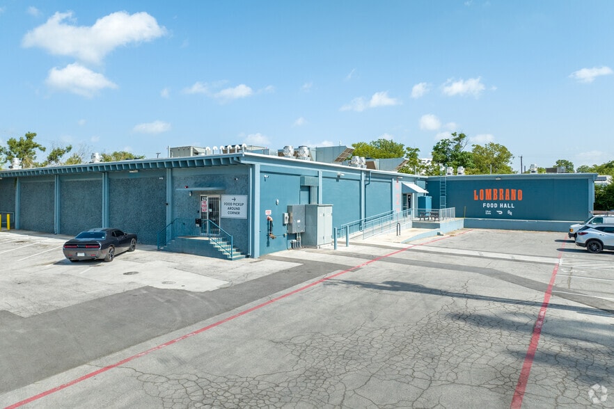 427 Lombrano St, San Antonio, TX for lease - Building Photo - Image 2 of 18