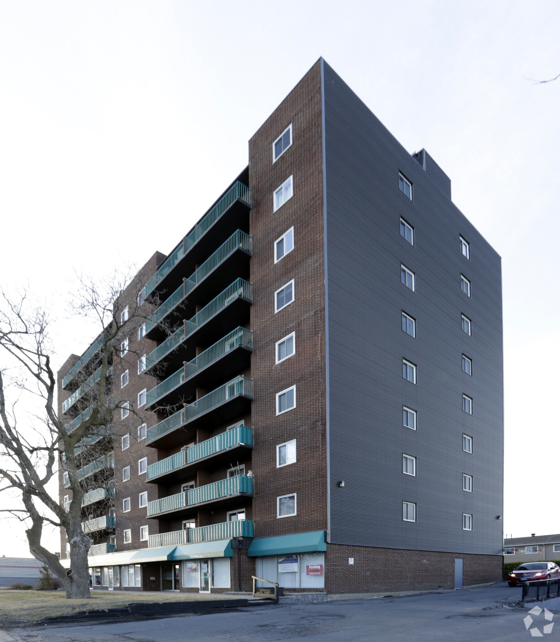 456 Mcarthur Ave, Ottawa, ON for sale Primary Photo- Image 1 of 1