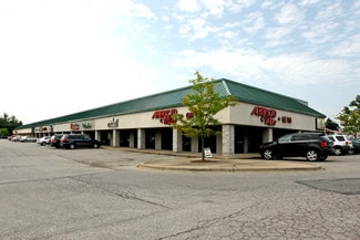 Plus de détails pour 100 Hometown Plz, Sellersburg, IN - Commerce de détail à vendre