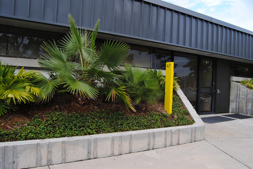 3636 University Blvd S, Jacksonville, FL for lease - Building Photo - Image 2 of 17