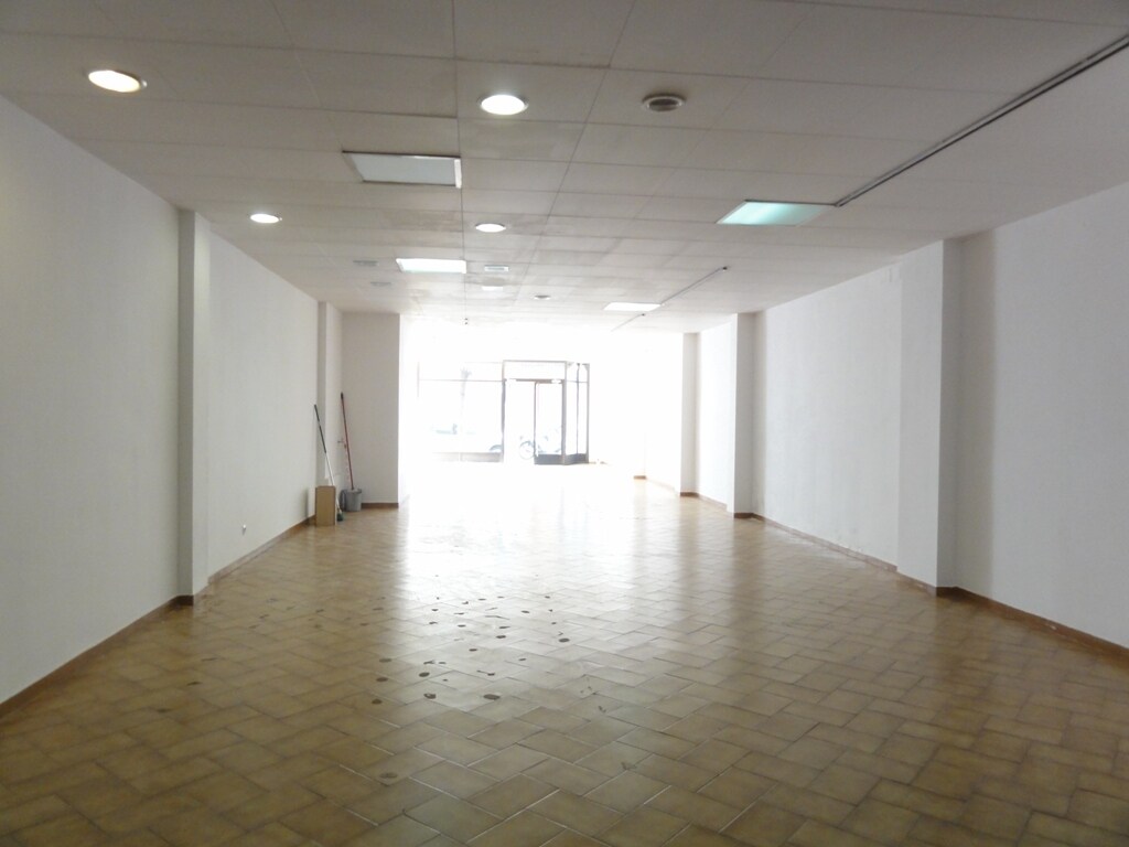 Granollers, BAR 08401 - Unit - - - Interior Photo - Image 2 of 10