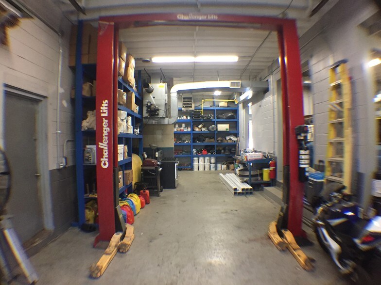 6600 Holabird Ave, Baltimore, MD à vendre - Photo intérieure - Image 3 de 8