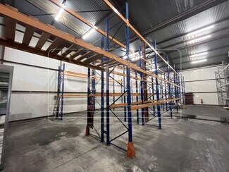 Plus de détails pour Bureau, Industriel à louer