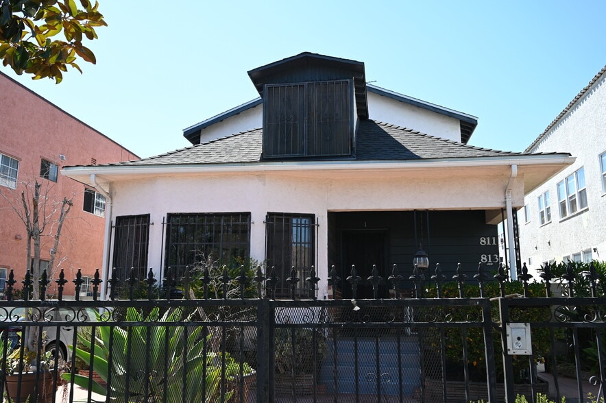 811 N Soto St, Los Angeles, CA for sale - Building Photo - Image 2 of 8