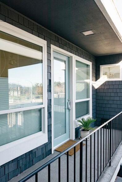 125-131 Camino Alto, Mill Valley, CA for lease - Building Photo - Image 3 of 11