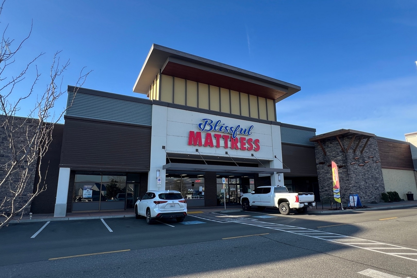 1260-1410 W 6th St, The Dalles, OR for lease Building Photo- Image 1 of 9