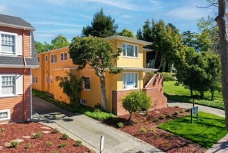 919 The Alameda, Berkeley, CA à louer Photo du bâtiment- Image 2 de 13