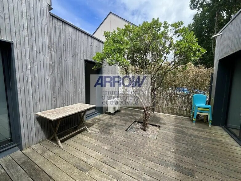 Bureau dans Treillières à louer - Photo du bâtiment - Image 2 de 14