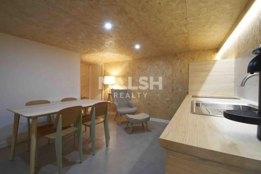 Commerce de détail dans Caluire-et-Cuire à vendre - Photo intérieure - Image 1 de 6