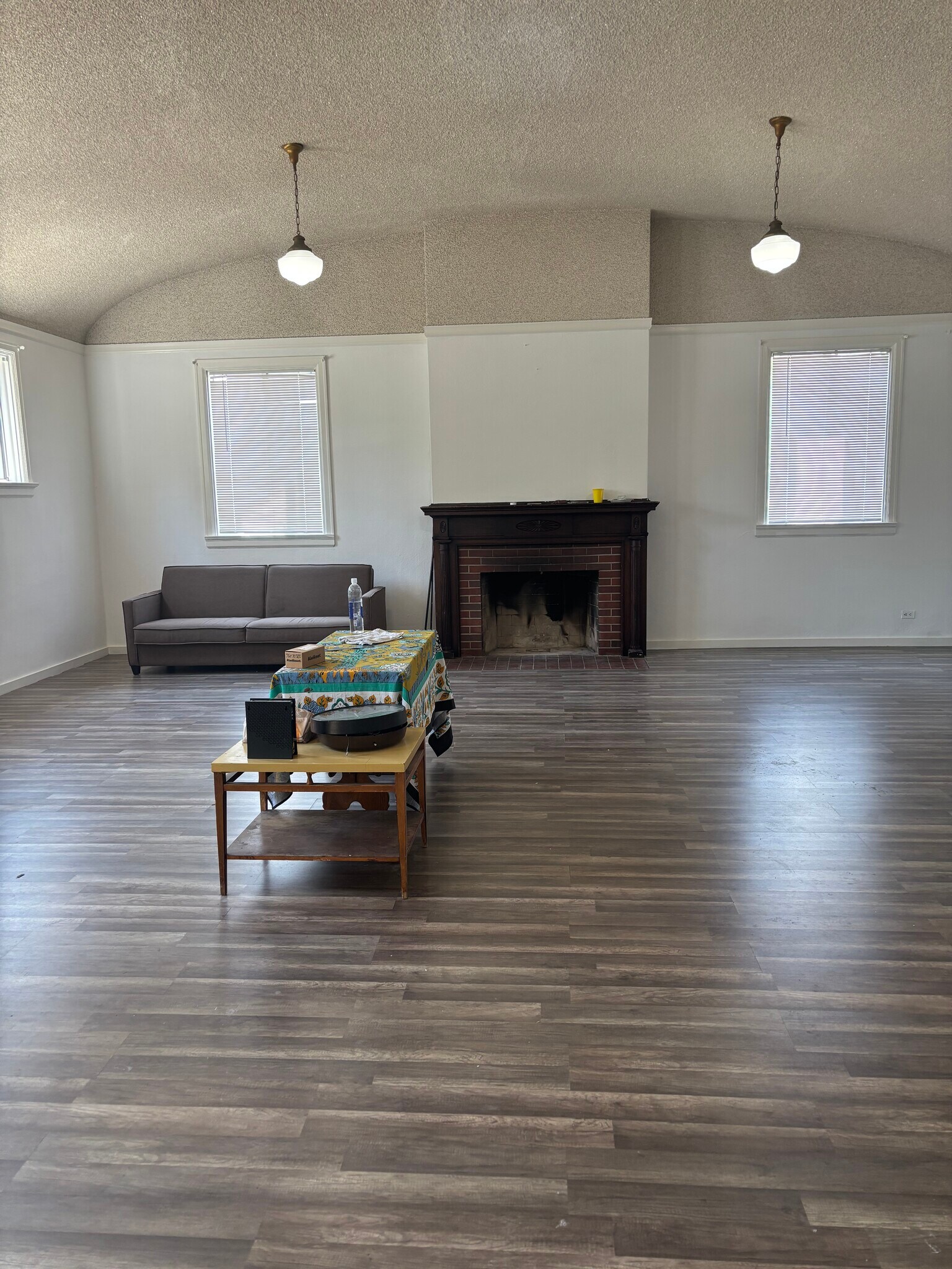 2030 Glendale Blvd, Los Angeles, CA for lease Building Photo- Image 1 of 6