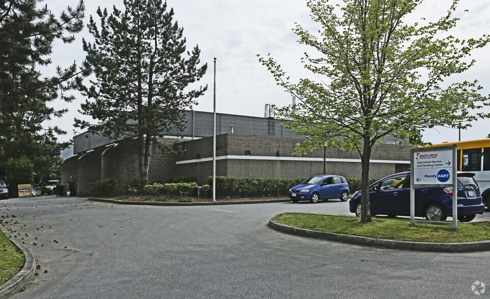 11469 Kingston St, Maple Ridge, BC à louer - Photo du bâtiment - Image 1 de 5