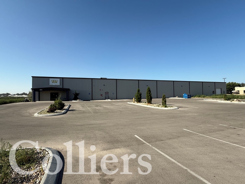 805 Parkcentre Way, Nampa, ID for lease - Building Photo - Image 1 of 14