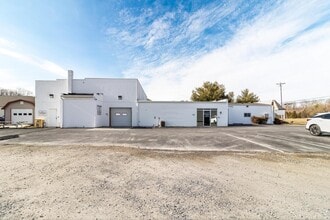 28275 Three Notch Rd, Mechanicsville, MD for lease Building Photo- Image 2 of 14