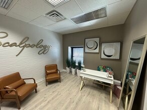 101 E Lancaster Ave, Wayne, PA à louer Photo du bâtiment- Image 1 de 3