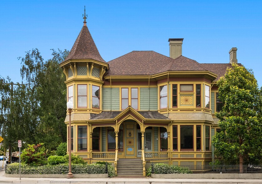 603 Mission St, Santa Cruz, CA à vendre - Photo du bâtiment - Image 1 de 82