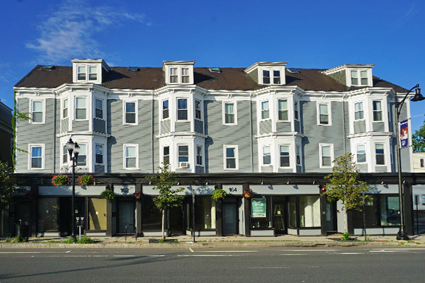 160 Broadway, Somerville, MA à vendre Photo du bâtiment- Image 1 de 1